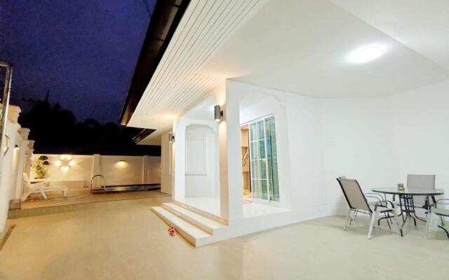 Villa la Ibiza 10mins to Walking Street