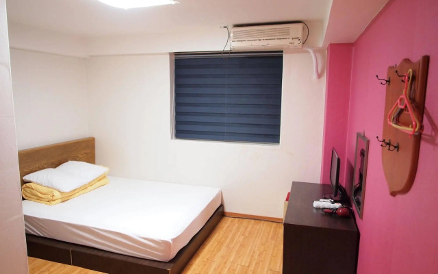 Shinchon Hostel