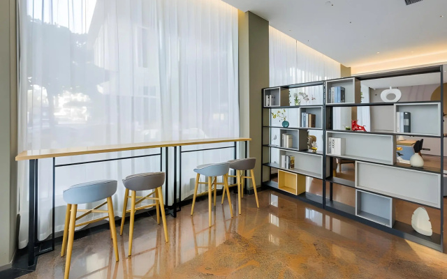 Home Inn Hotel – Guest Rooms – Maoming