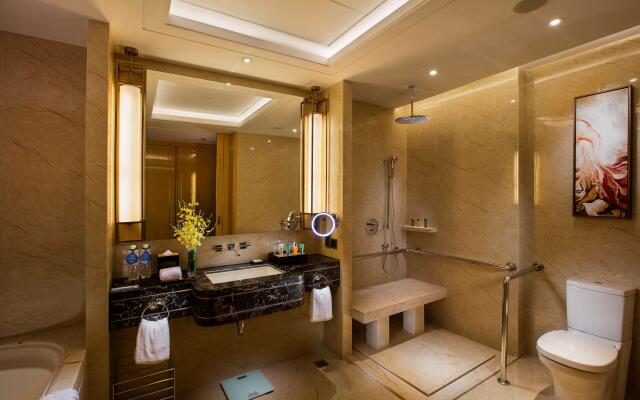 Hilton Wuhan Riverside