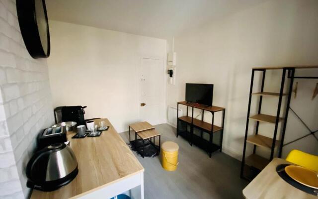 ENGHIEN-LES-BAINS: studio au cœur du centre ville.