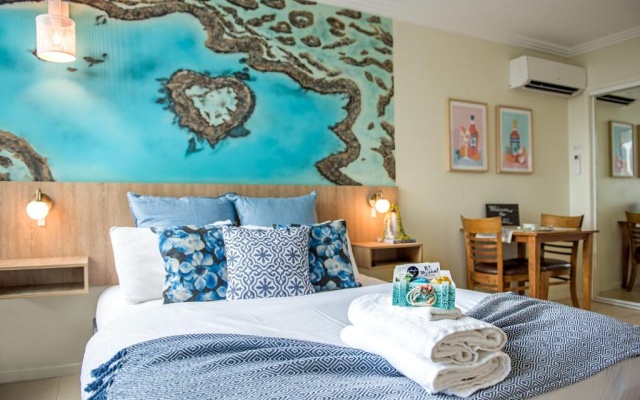☆Airliedise☆HOT TUB suite☆5min walk 2 Port of Airlie/Ferry terminal☆WiFi☆Netflix☆NO Hills – Guest Rooms – Airlie Beach