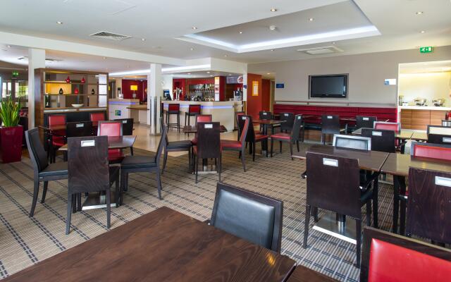 Holiday Inn Express Birmingham - Oldbury by IHG