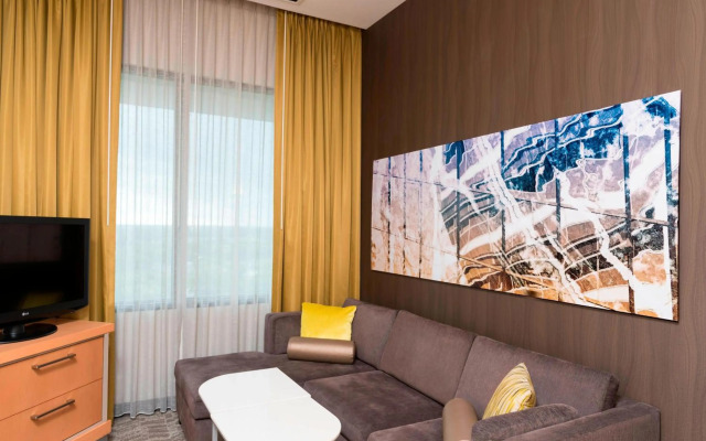 SpringHill Suites Chicago O'Hare by Marriott