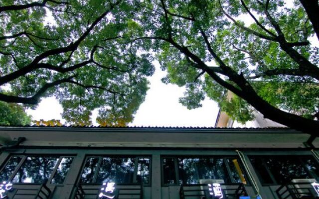 Qiyu Hotel (Shaoxing Caoqiao Straight Street)