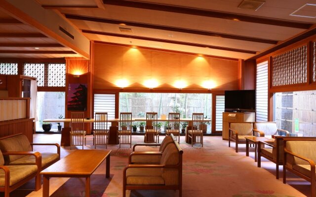 onsen hotel Omoto