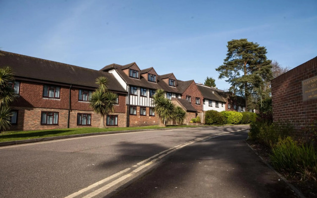 Elite Venue Selection Felbridge - Gatwick