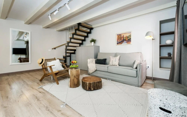 Yellow House Rovinj - Duplex Apartment