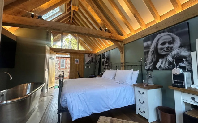 NoTwenty9 Bar and Restaurant