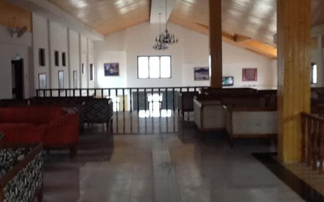 Hotel Pine Spring Srinagar Nowgam