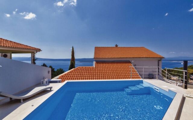 Apartments Manoy
