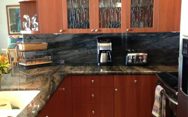 Papakea L106 - 2 Br Condo