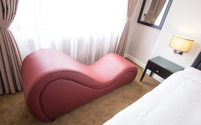 Dinh Elegant Hanoi Hotel