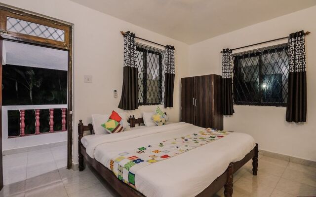 OYO 24114 Home Decent Studio Candolim