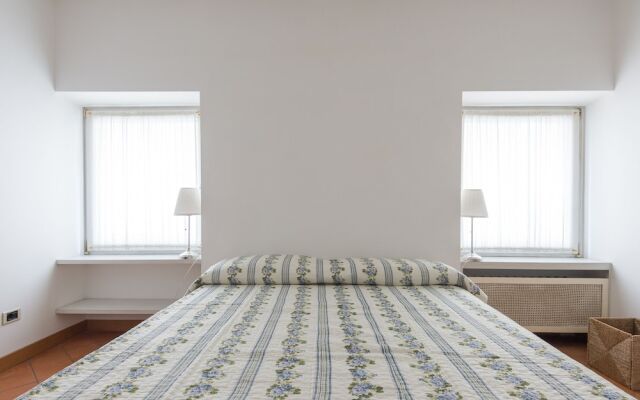 Rsh Luxury Trevi Fountain Apartment