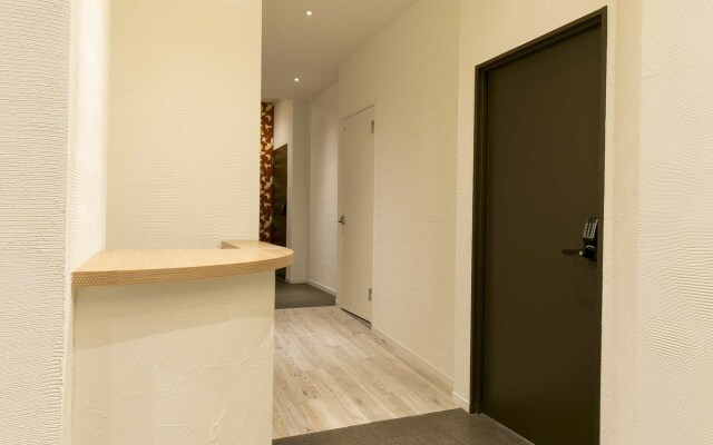 Ten Apartment Hotel