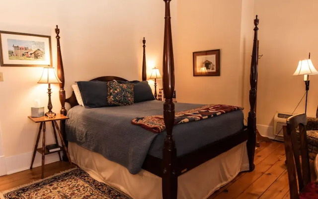 Copper Beech Manor Bed & Breakfast