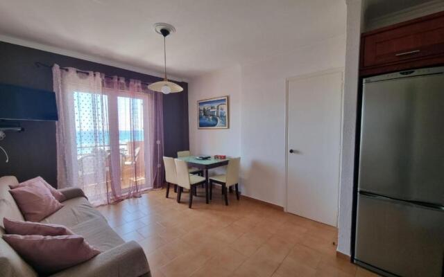 Glyfada Beachfront Apartment A3g 58a