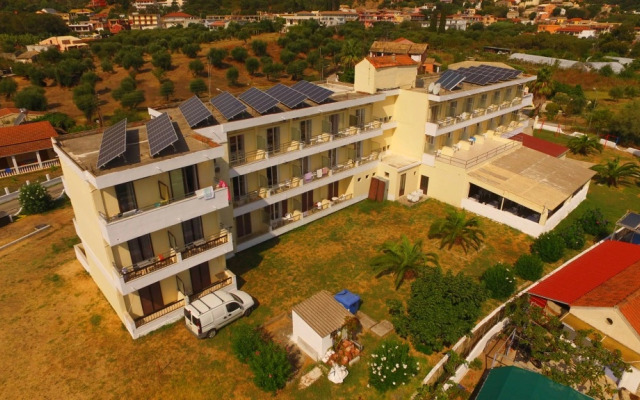 Hotel Prassino Nissi
