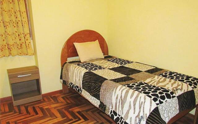 Amigos Del Mundo Guesthouse