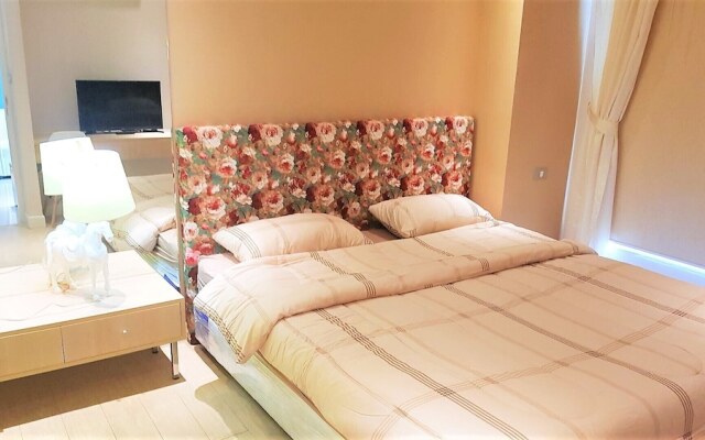 Grande Caribbean Resort - Sleeps 2