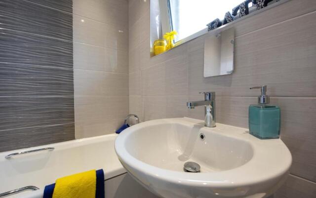 PREMIER - Garfield Apartment