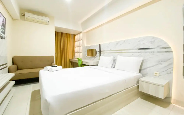 Nice And Elegant Studio Apartment At Warhol (W/R) Residence – Guest Rooms – Semarang