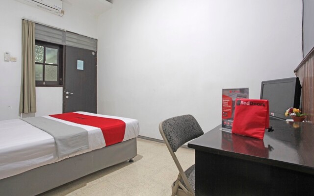 RedDoorz @ Soekarno Hatta 2