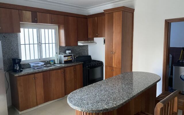 2 Minute Walk to Beach 1bdrm Condo with Pool