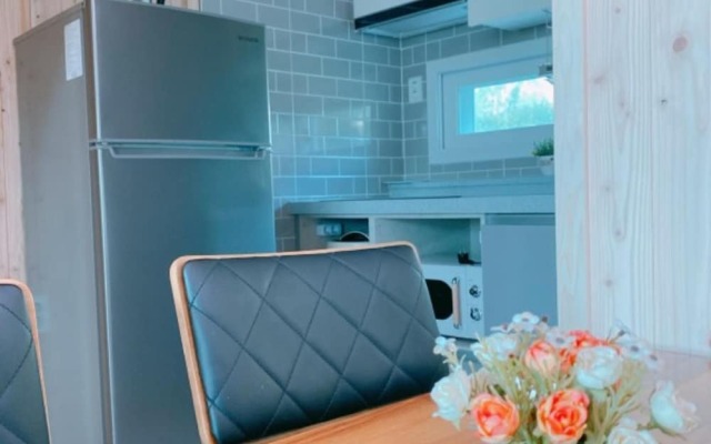 Yeosu Banditbul Hwangto Pension