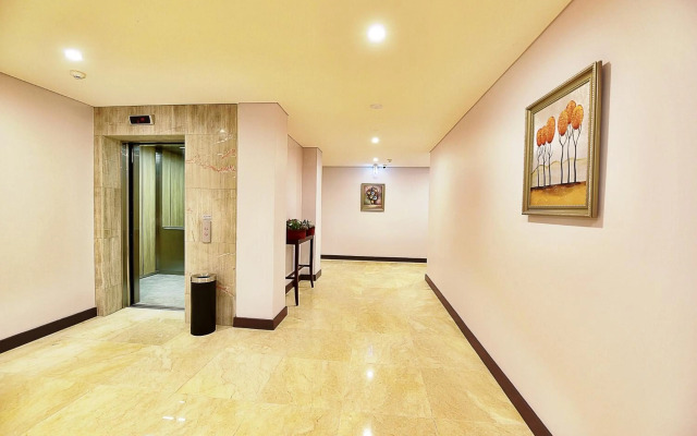 Megaboom City Hotel