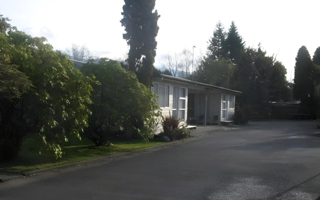 Tongariro River Motel