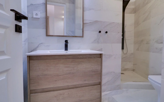 AthiNN Residence