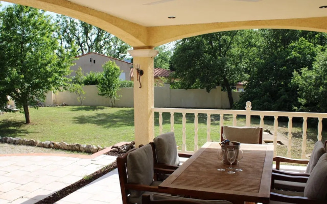 Comfortable Holiday Home With Pool