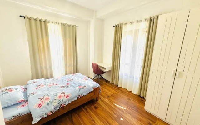 Dzi Apartments