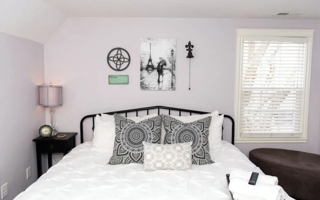 FR - Heber Historic Colonial