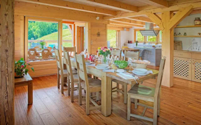 Lodge La Source OVO Network