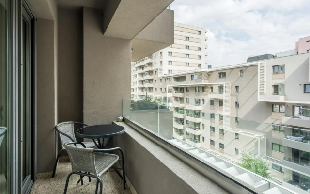 Zen Studio - 1R peaceful apartment in Central Stefan cel Mare