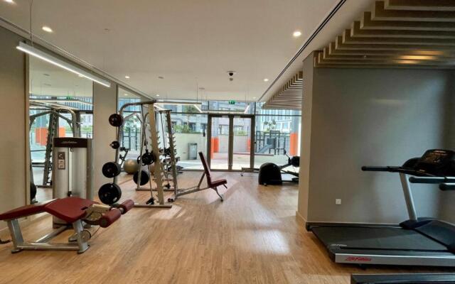 Wonderful 2bedroom with Balcony -Dubai Hills