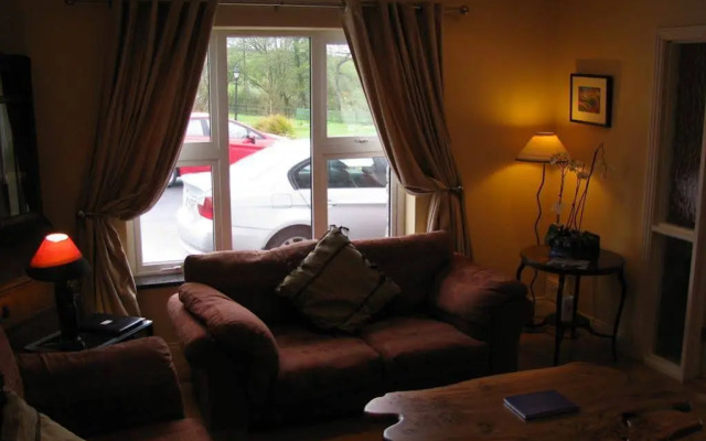 Greenlawn Lodge