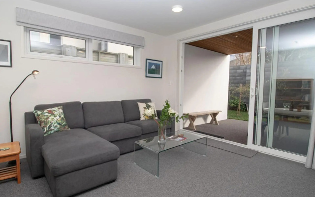 By The Sea On Sackville - Brand New Apartment – Balcony – New Plymouth