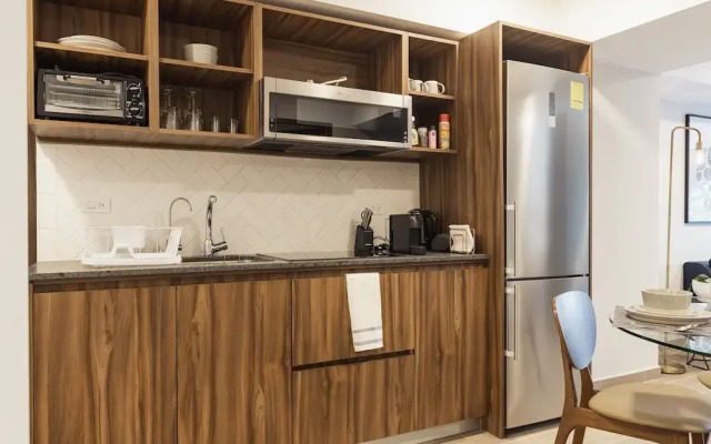 Casai Roma 2 BR Spacious Condo