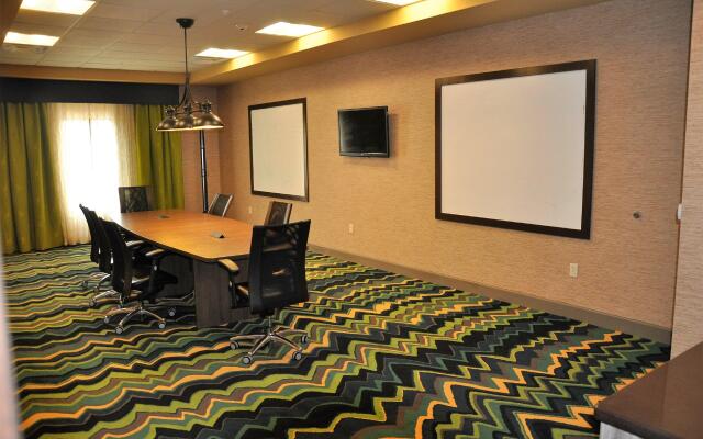 Holiday Inn Express & Suites Perry-National Fairground Area #34 by IHG