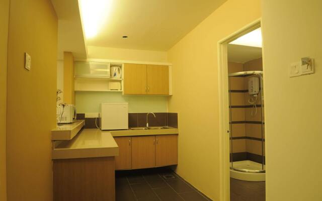 Khalifa Suites Hotel & Apartment