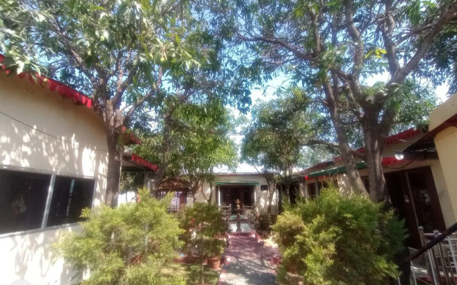 Hotel Paawan Home Stay & Restaurant by OYO Rooms