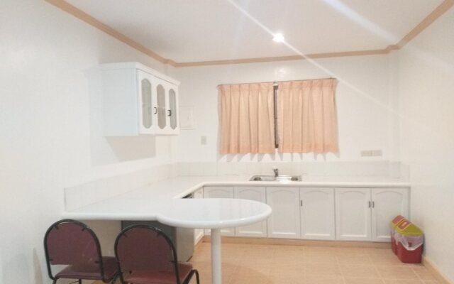Linmarr Davao Hotels and Apartelles
