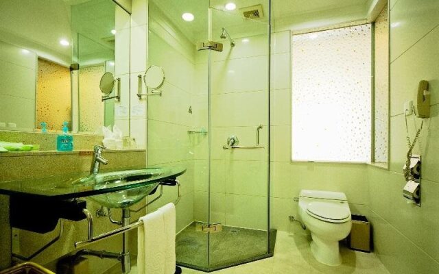 Emeishan Huasheng Hotel