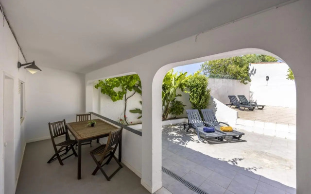 Casa Furneaux by Seewest