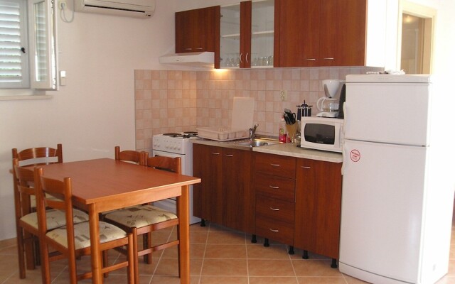Villa Vanda Seafront Apartments
