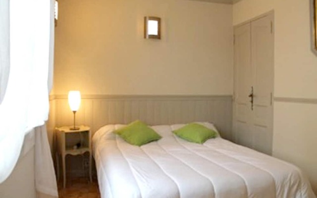 Villa With 3 Bedrooms in Maillane, With Private Pool, Enclosed Garden